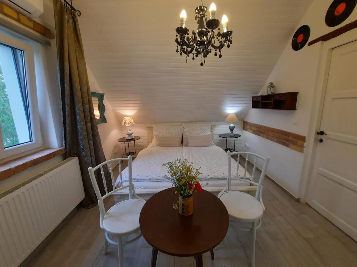 Piac Vendégház Kaptalantoti Exterior foto