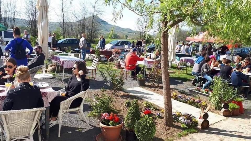 Piac Vendégház Kaptalantoti Exterior foto